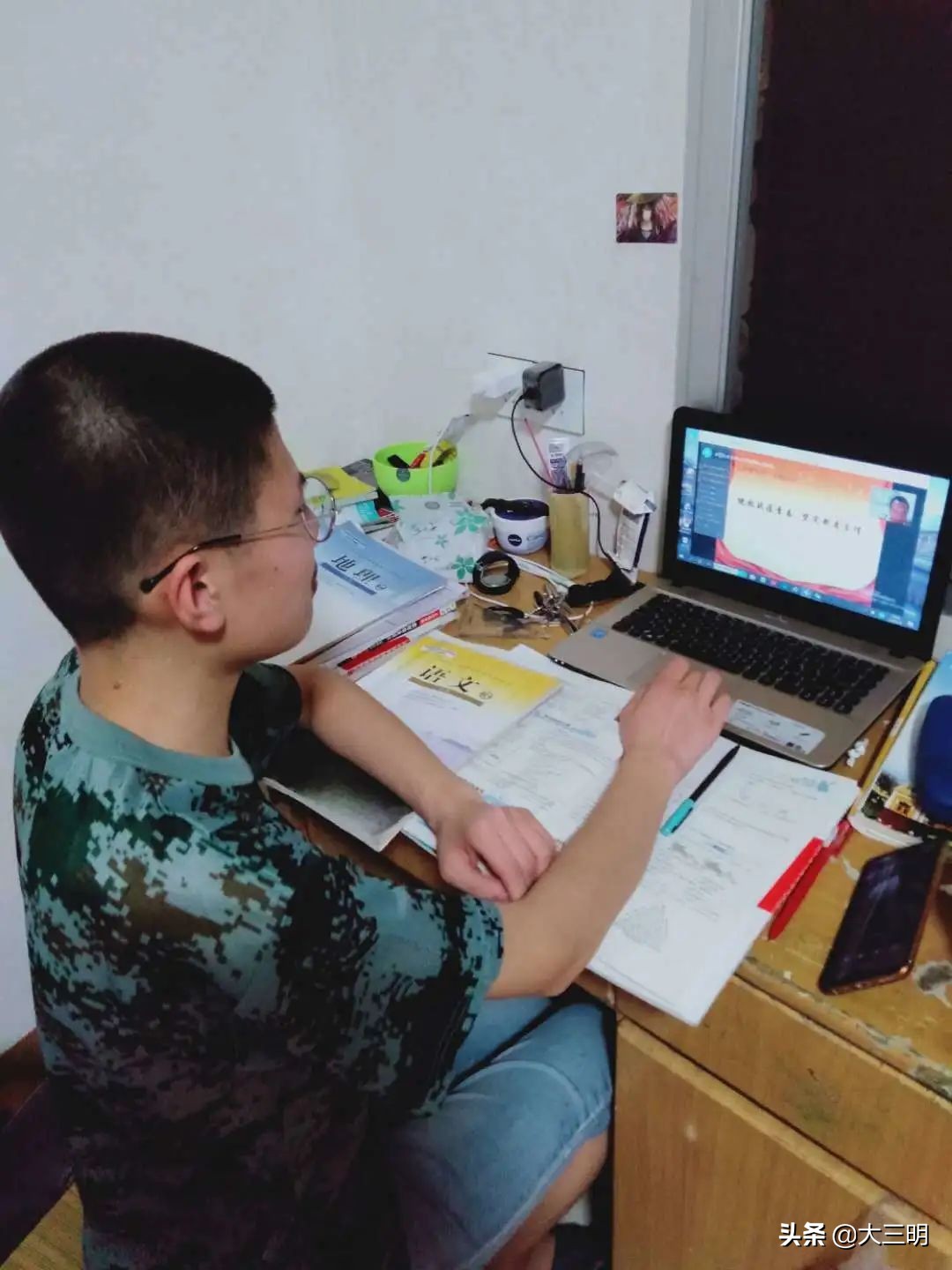 聆听红色故事传承红色精神演讲,走进红色基地传承红色精神演讲