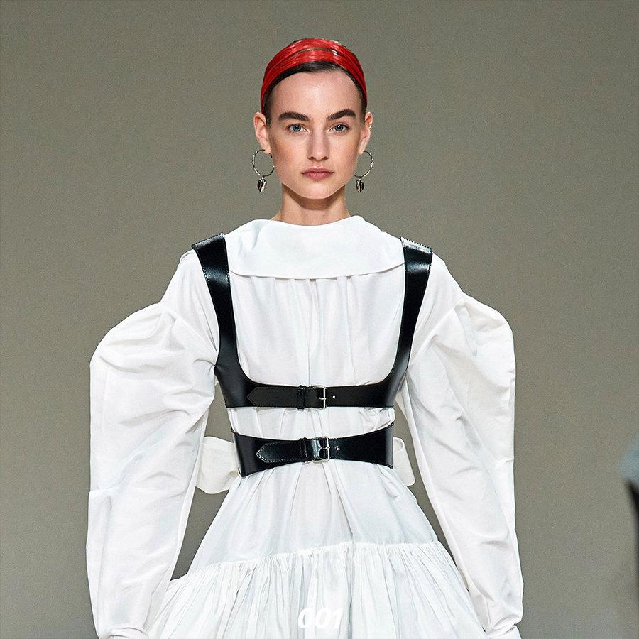 适合腰粗肚大穿衣搭配,腰粗肚子大怎么穿搭显瘦