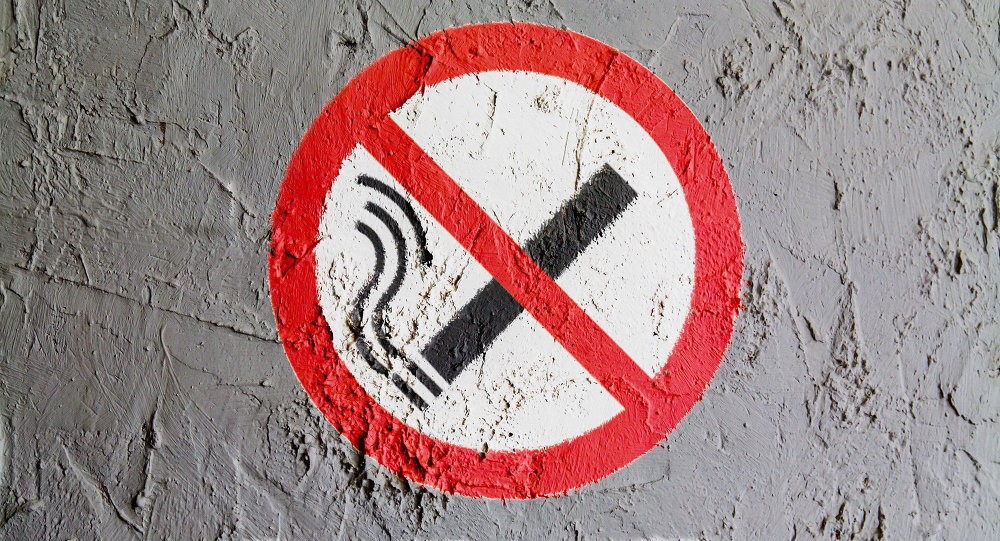 烟草公司证明抽烟对身体无害,英国对48只狗进行吸烟实验