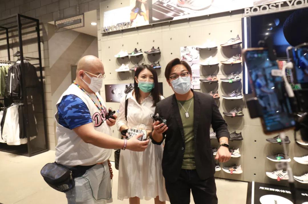 《喺咪松D先》加餐版！携手大旧Bob，带你周末哨街叉叉电~