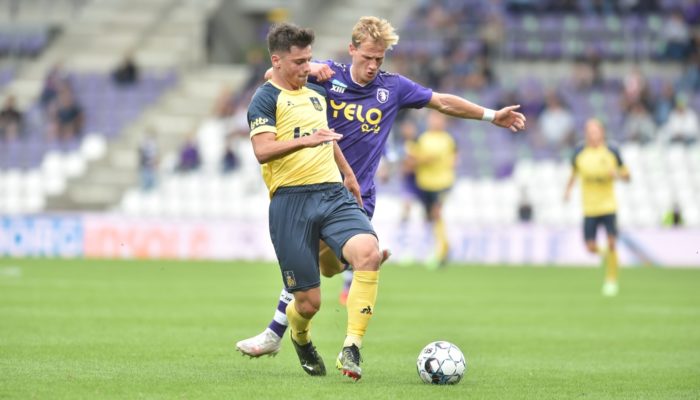 草根逆袭成富翁,草根逆袭亿万富翁