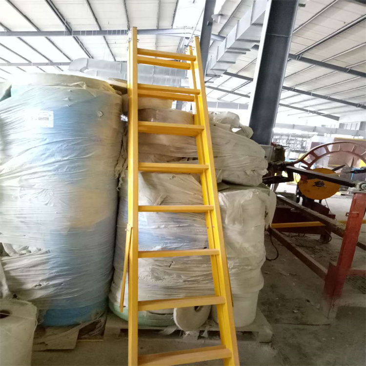 玻璃钢护笼直爬梯报价,玻璃钢爬梯护笼厂家