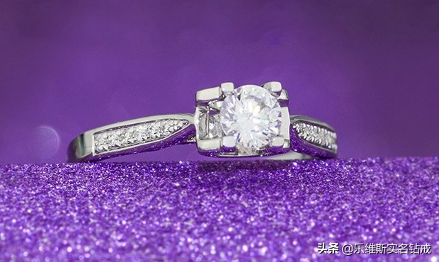 真假钻戒一目了然天然水晶,怎么样鉴别白金钻戒的真假