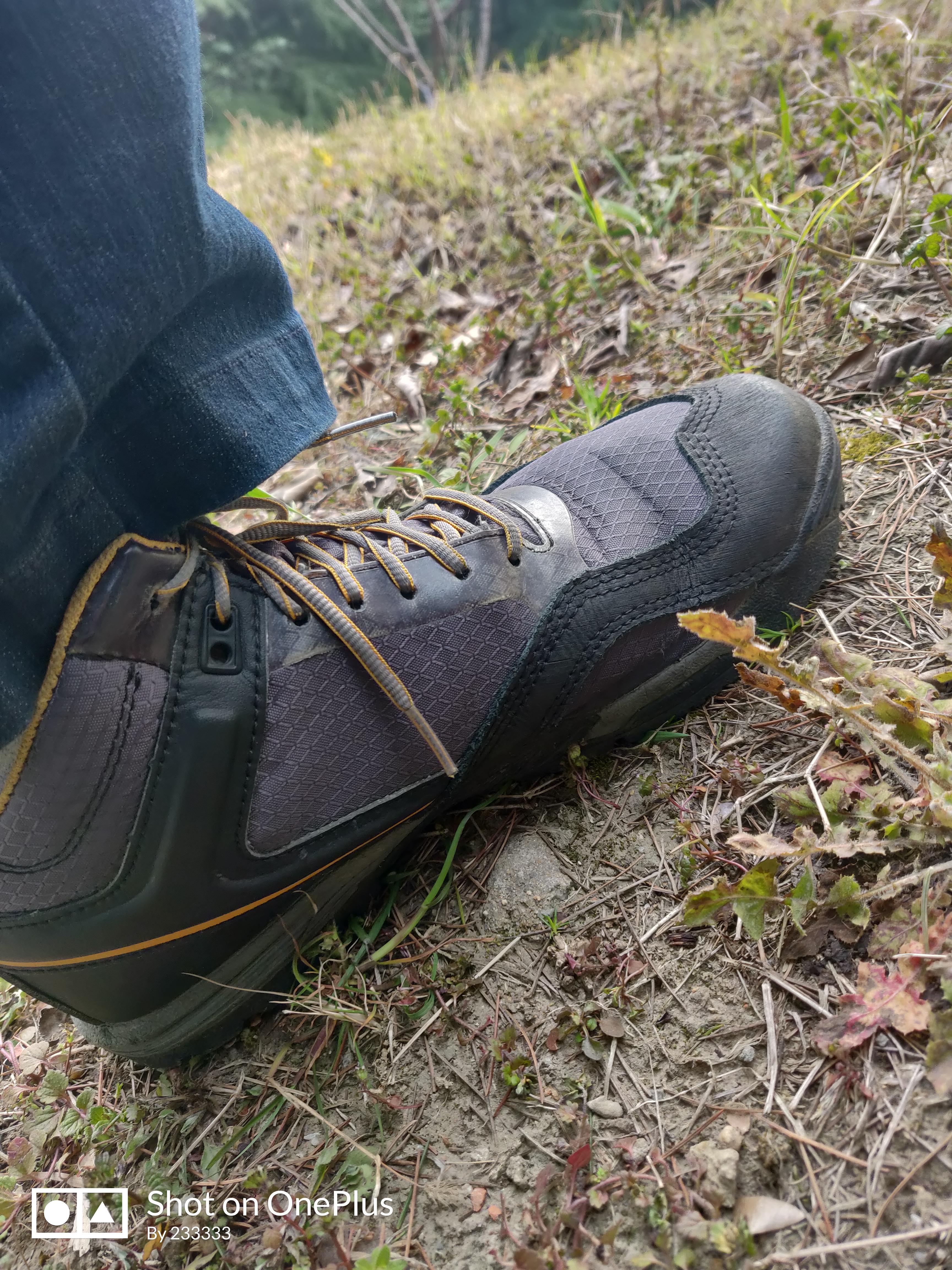 黑色战术登山靴推荐,lowa登山战术靴