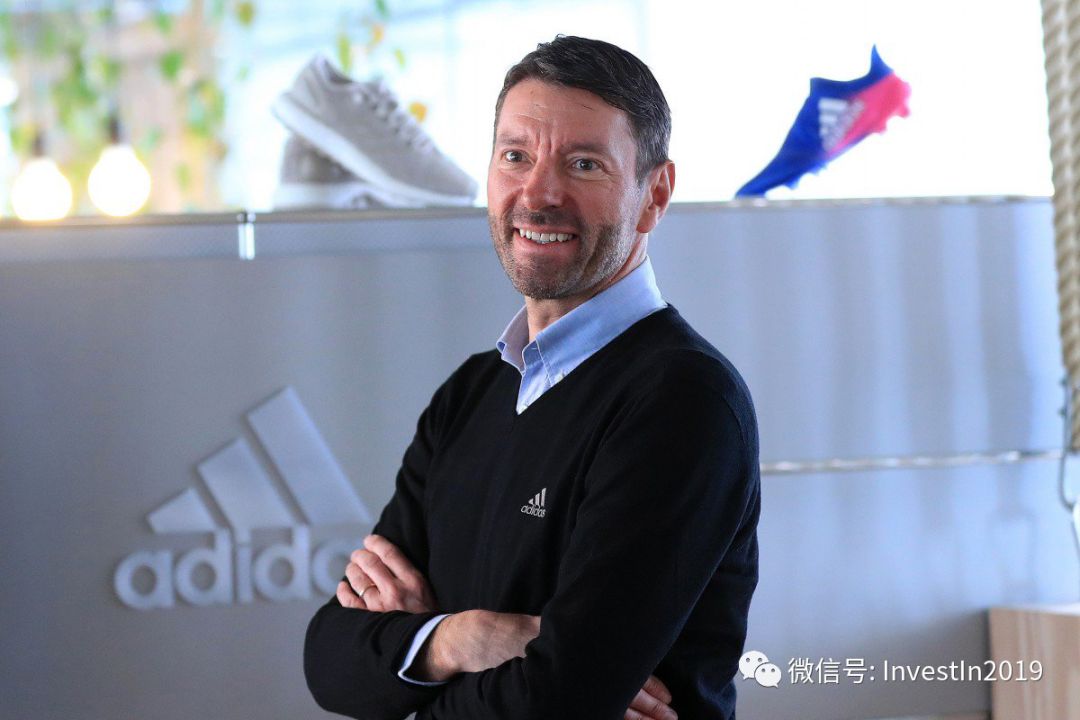 阿迪达斯yeezy重新回归,阿迪达斯yeezy经典