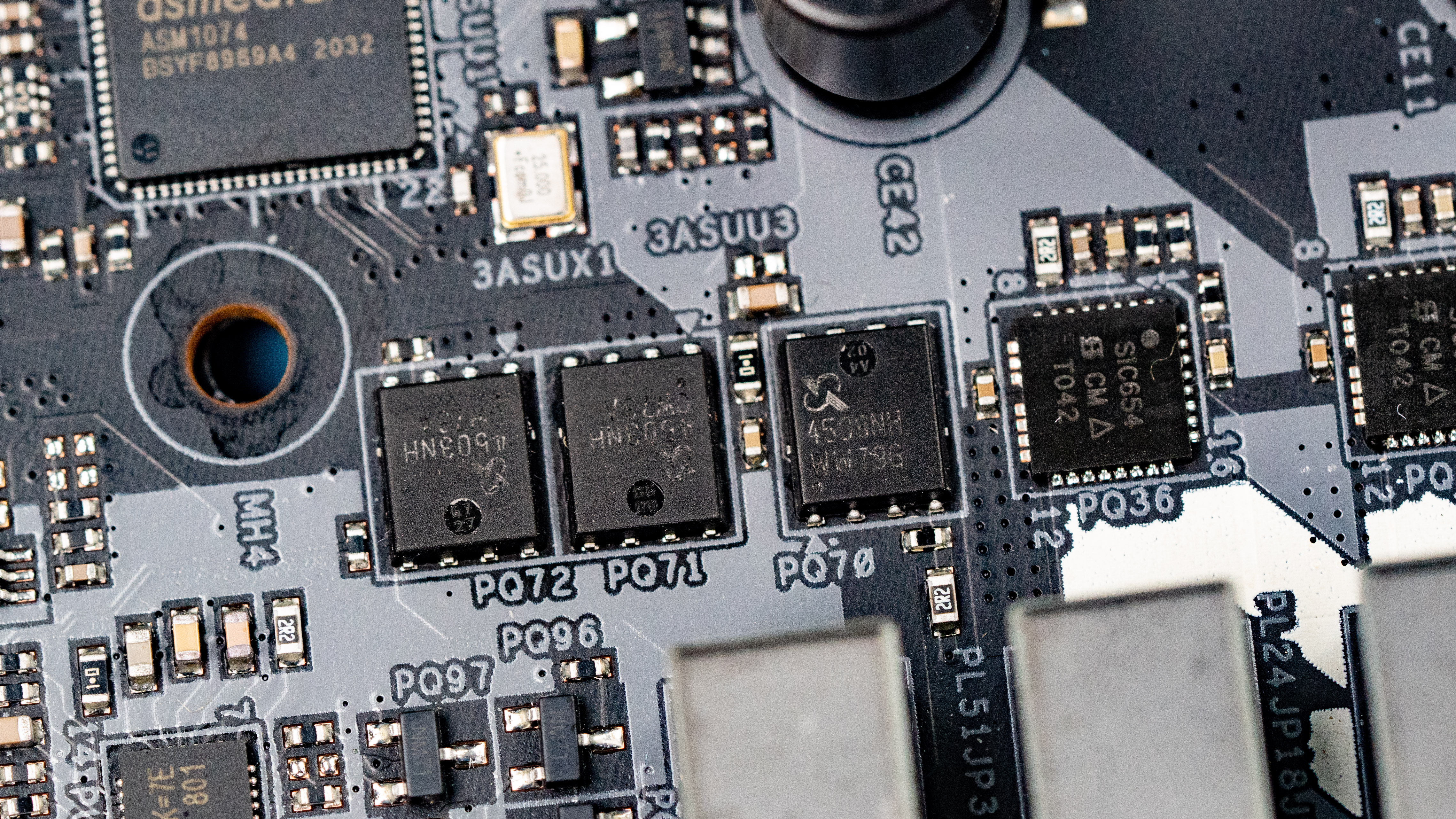 华擎b560m钢铁传奇评测,钢铁是怎样炼成的1957