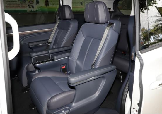 2022款超大尺寸商务全新mpv推荐,最具有性价比的大型mpv