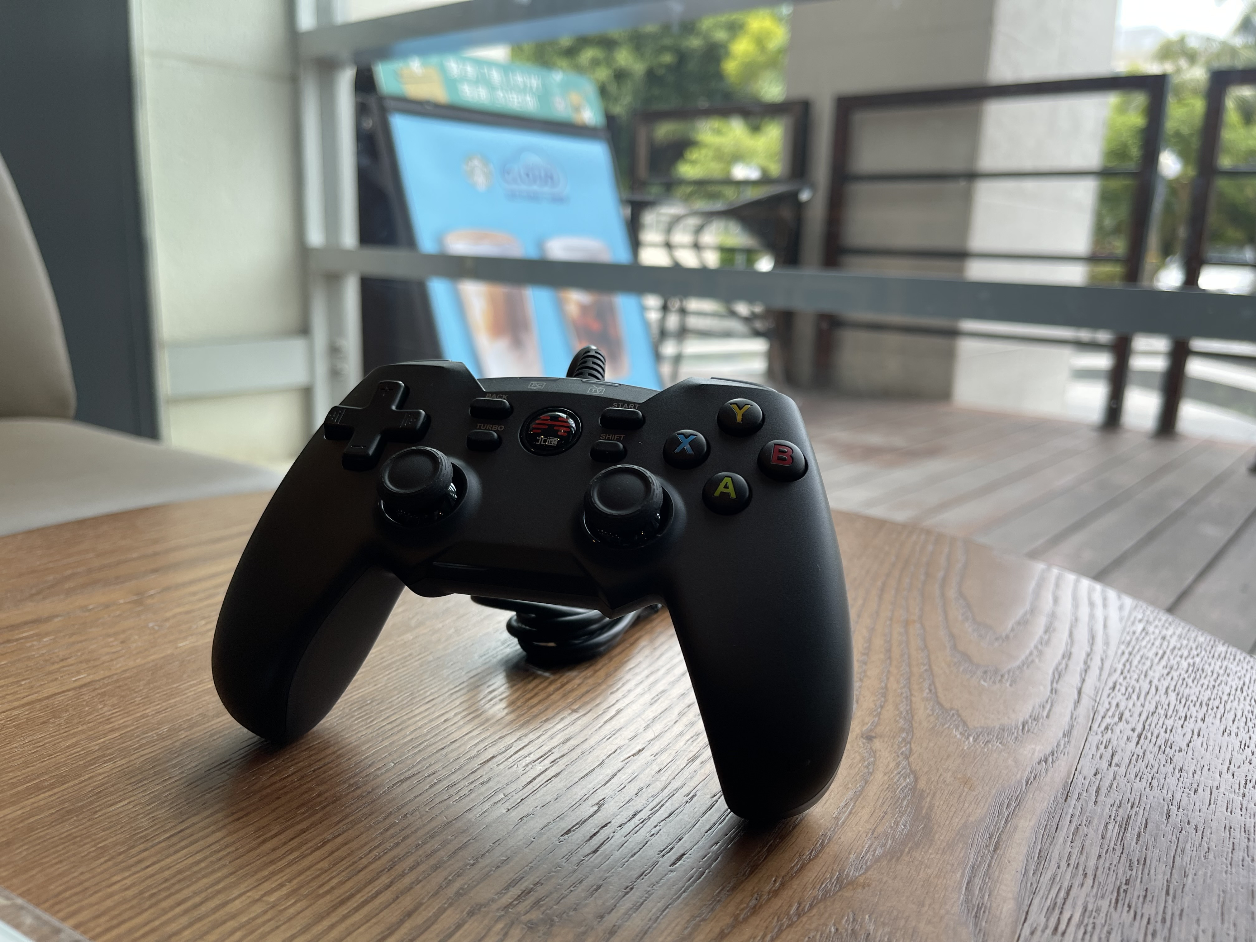 北通蝙蝠bd4e和雷神g50,北通蝙蝠4e手柄玩使命召唤