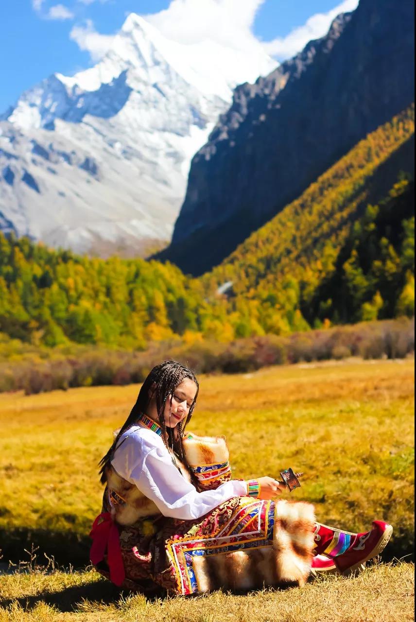 一个被上帝偏爱的地方,一个被上帝遗弃的城市