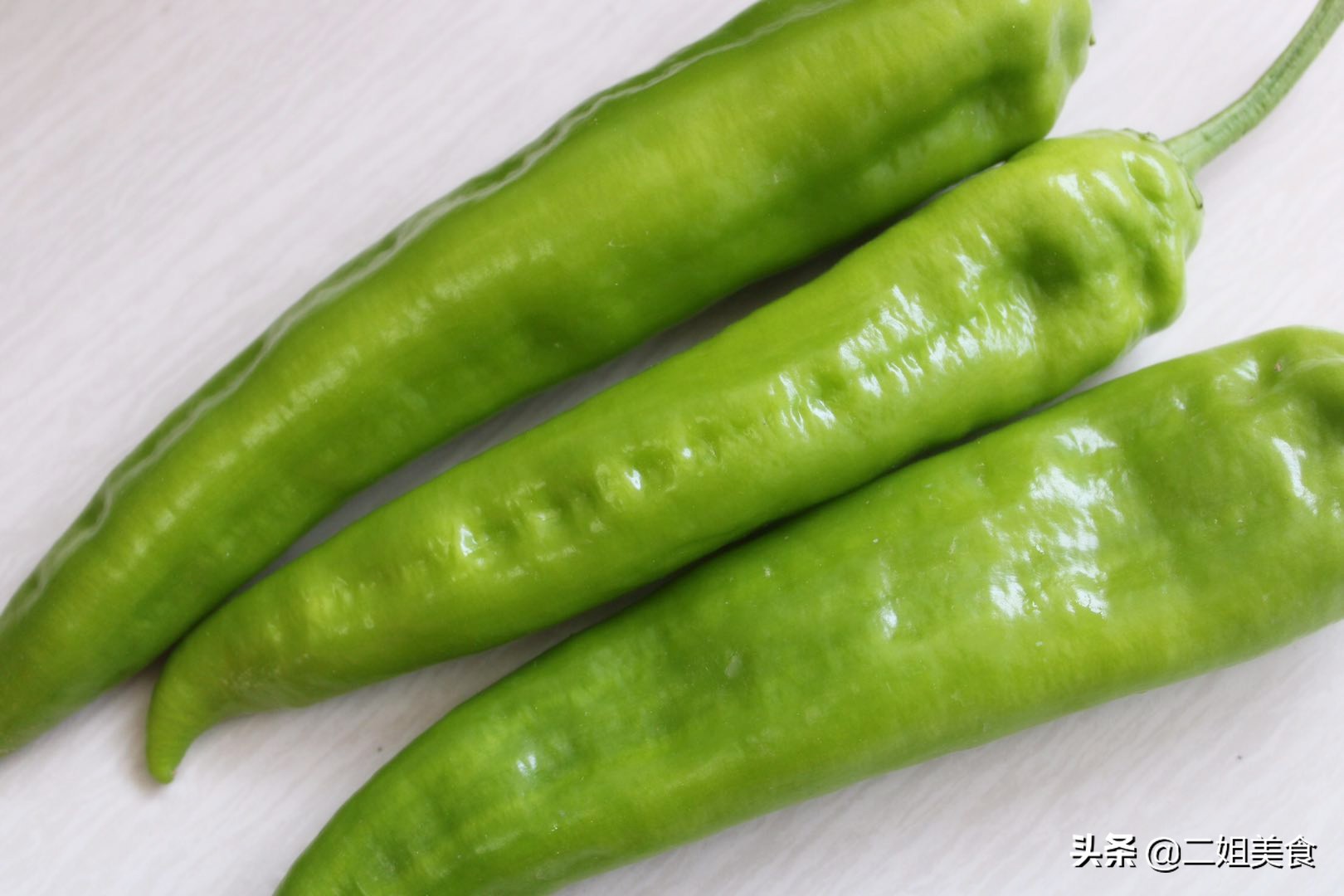 买青椒辣的还是不辣的,买尖椒怎样判定辣与不辣