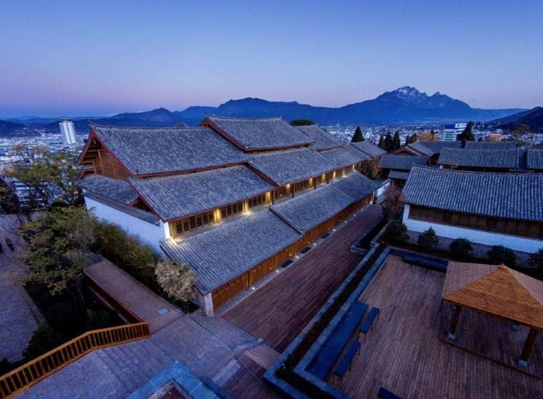 濂㈠崕閰掑簵榻愯仛涓芥睙,涓芥睙濂㈠崕閰掑簵