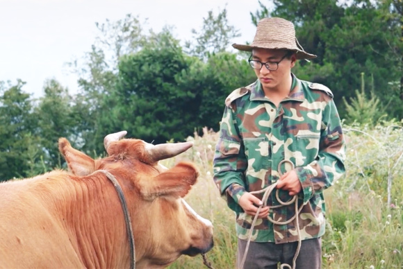 重庆农村网红搞笑人物,四川乡村搞笑男网红