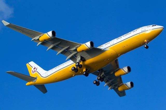 文莱国王疯狂敛财成世界首富,文莱王子挥金如土