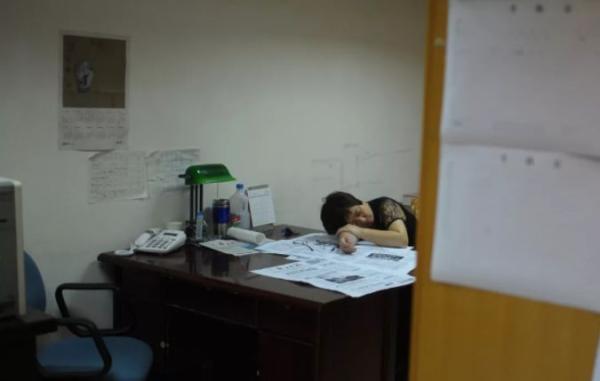 记者节是一个不放假的节日,不放假的记者节