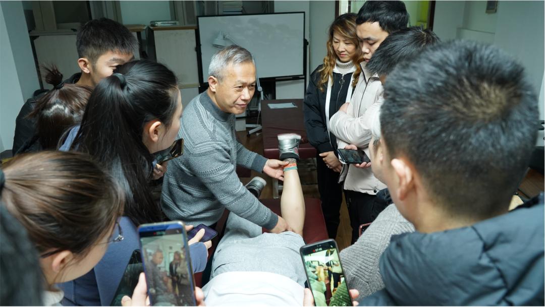 私教核*器武**，让体态雕塑开启你的开挂人生