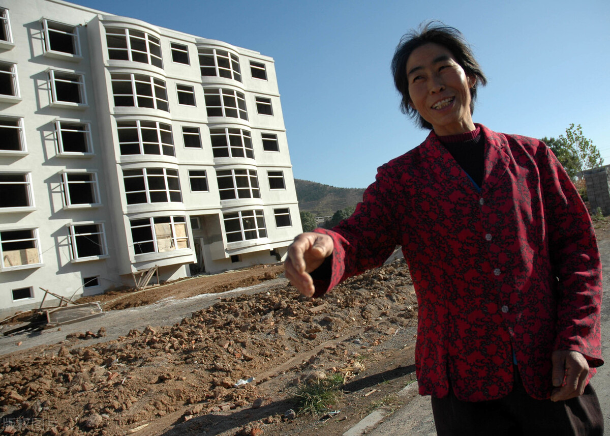 农村一户多宅必须拆吗,农村一户一宅多出来的房子怎么办