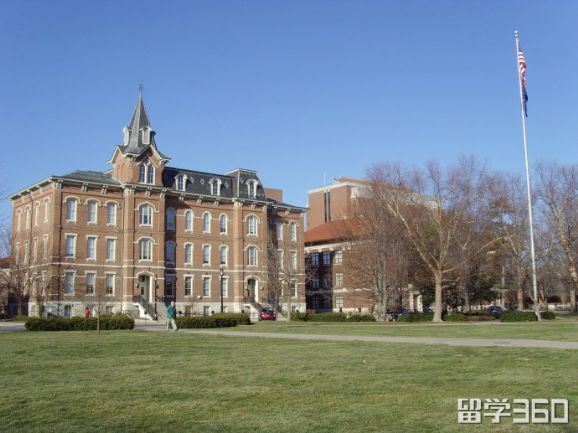 名字看起来很高大上的野鸡大学,听着高端但是野鸡的大学