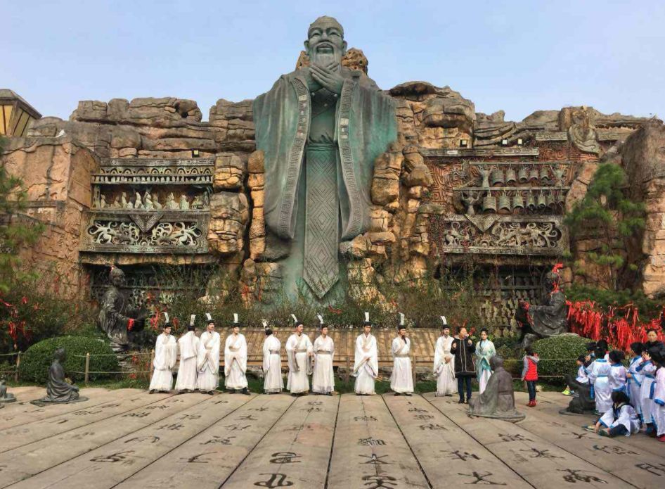 【词风雅韵】冯振宇|尚湖波碧长堤纵叠翠虞山形卧牛,词林正韵