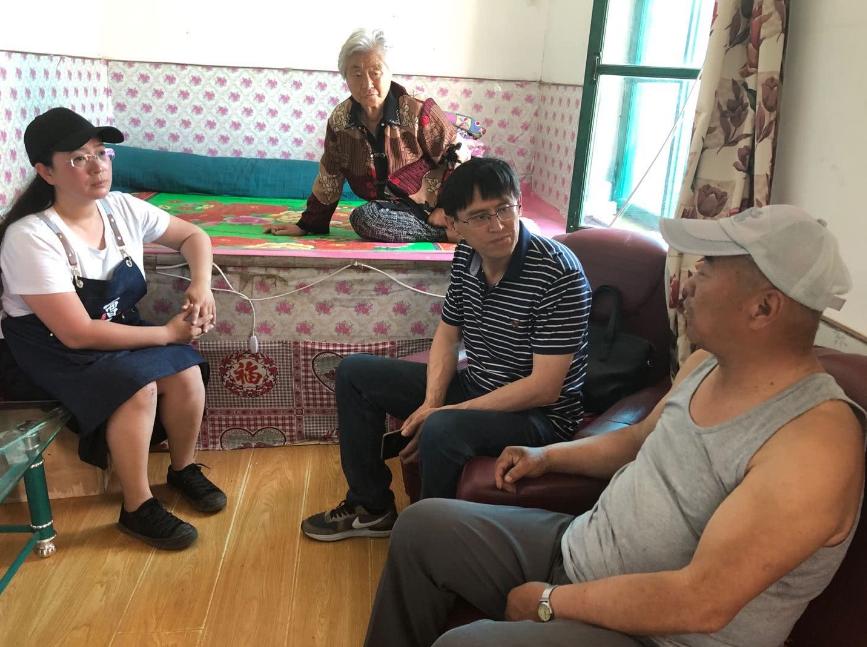 忘恩负义的白眼狼，曹教授是如何头也不回地走向不孝这条不归路的