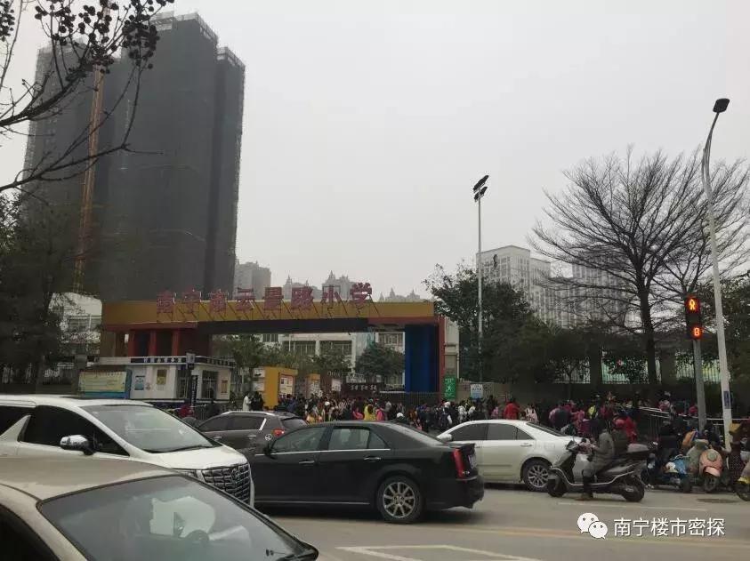 南宁凤岭北中学航拍,凤岭北学校航拍