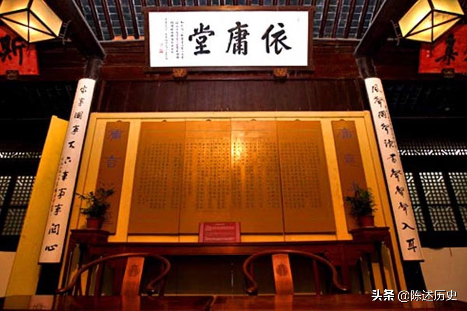 春节贴对联的习俗的由来,春节贴对联还是初七贴对联