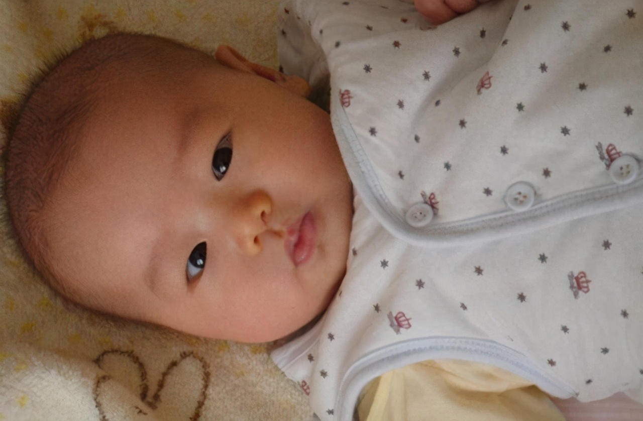 百天宝宝聪明的表现,宝宝百天后的七大变化