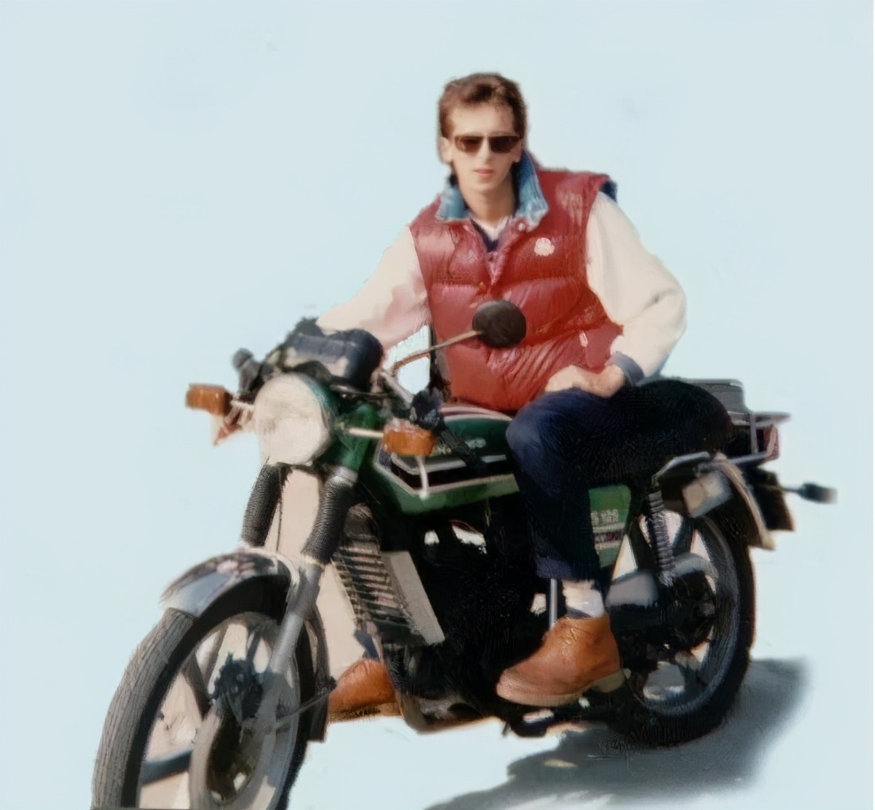 moncler羽绒服国外代言明星,moncler一件羽绒服可以穿几年