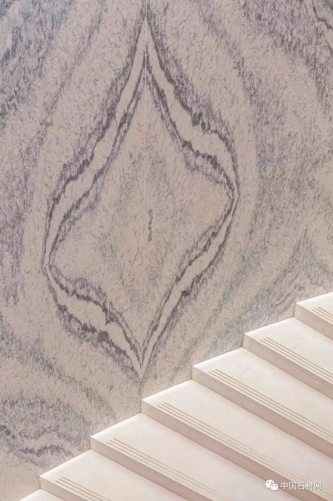 欣赏|全球奢侈品店最顶级大理石楼梯设计