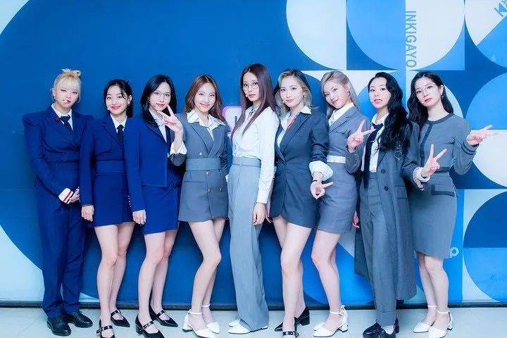 twice队内子瑜跟谁关系最好,跟mina关系最好的twice成员