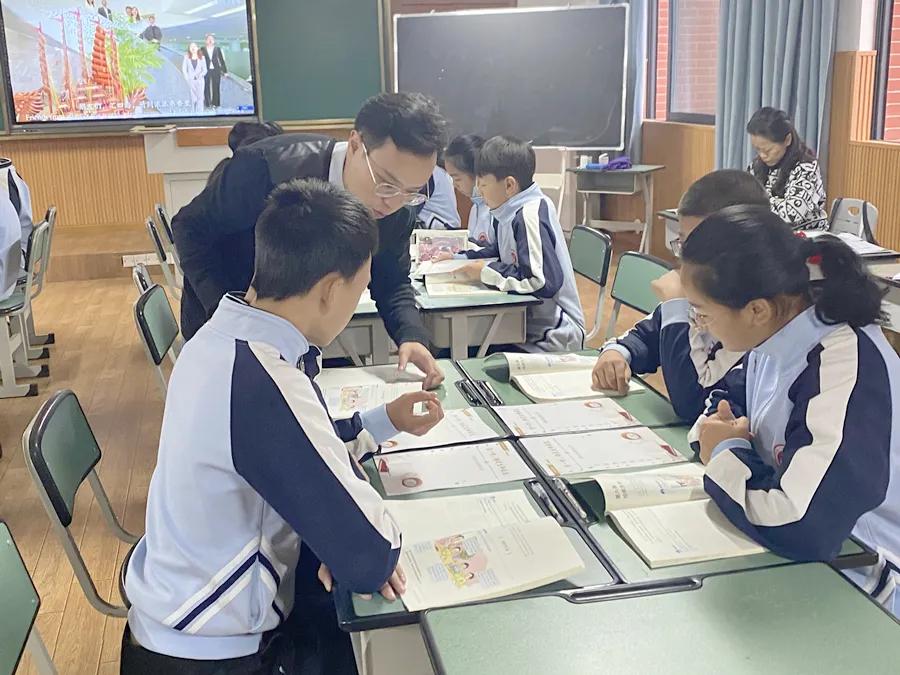 重庆六十五中学高考状元,重庆六十五中教师