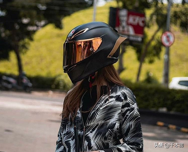 agv头盔pista冰蓝推荐,agv头盔pista彩虹一号