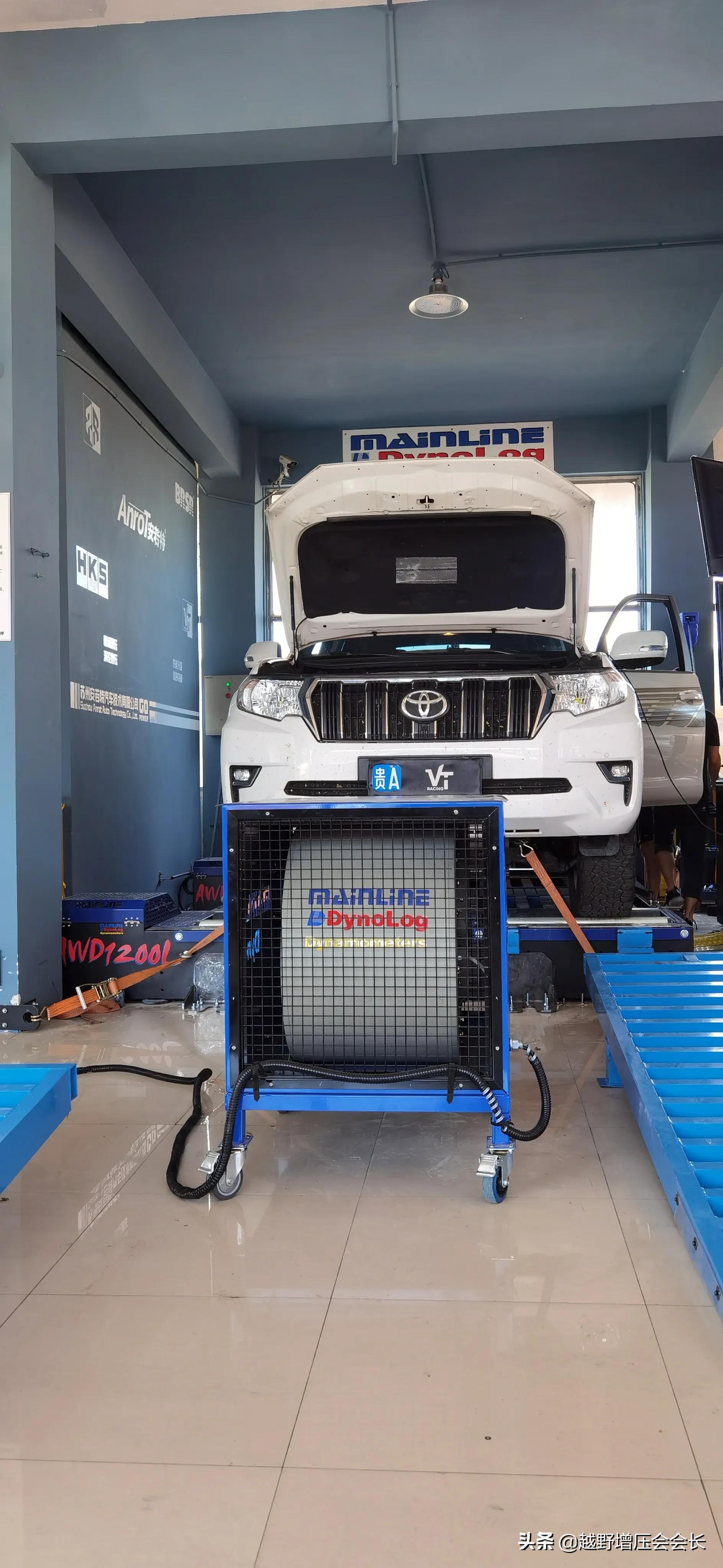 丰田普拉多2700vt机械增压改装,普拉多27vt机械增压安装