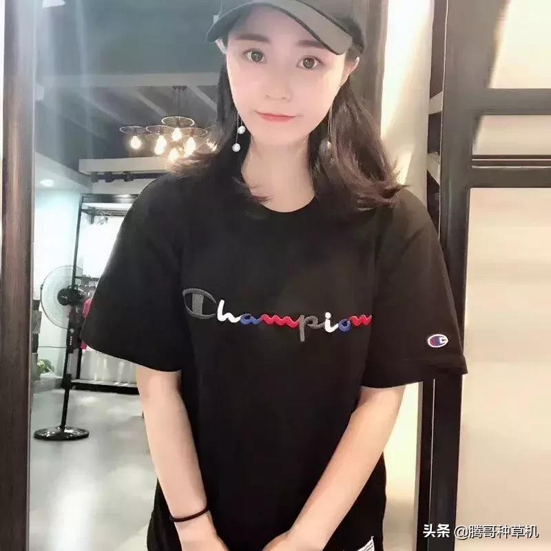 简单的t恤怎么介绍,简单t恤怎样穿好看