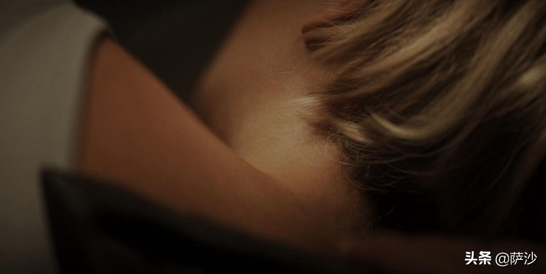 外星圣母安抚迷失太空的人类灵魂：《爱死亡和机器人》裂缝之外