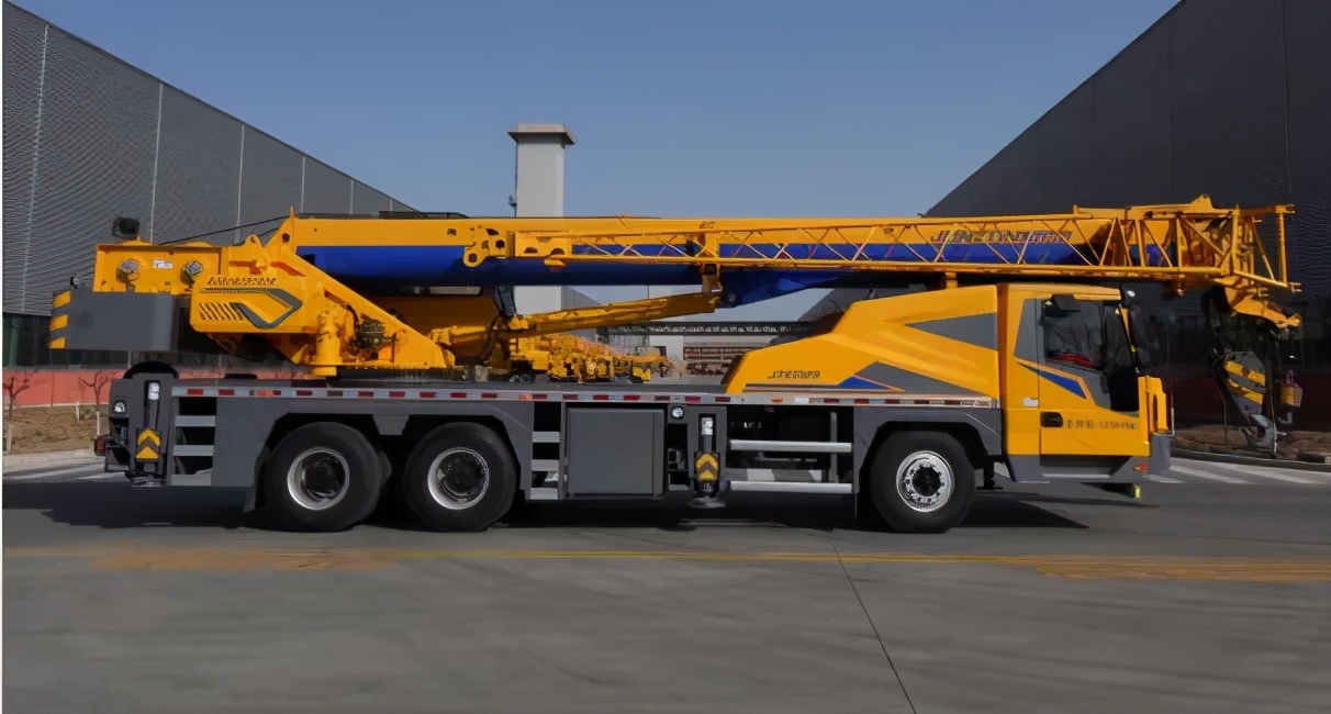 最真实的25吨吊车,25吨吊车三大件对比