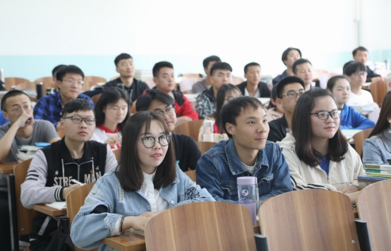 大专生毕业了有什么好的出路,那些大专毕业的人后来怎么样了