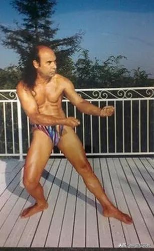 他们竟用瑜伽宣扬色情、发展*教邪**，健康的外表下包裹着邪恶的心