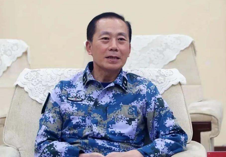 解放军省级军区司令员和*警武**总队司令员，到底谁的权力大？