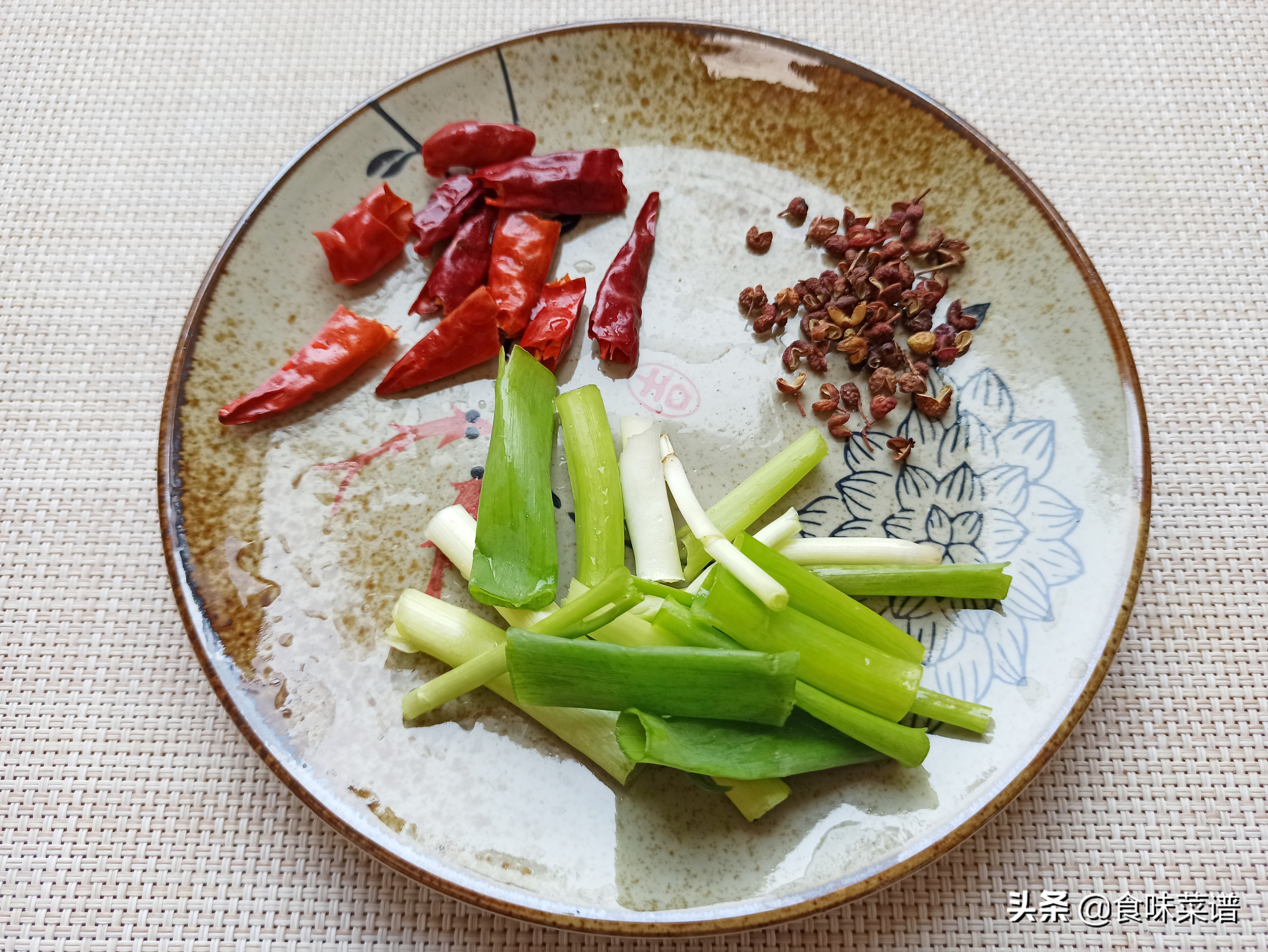 酸辣土豆丝用白醋不用香醋,土豆丝没有香醋放白醋可以吗