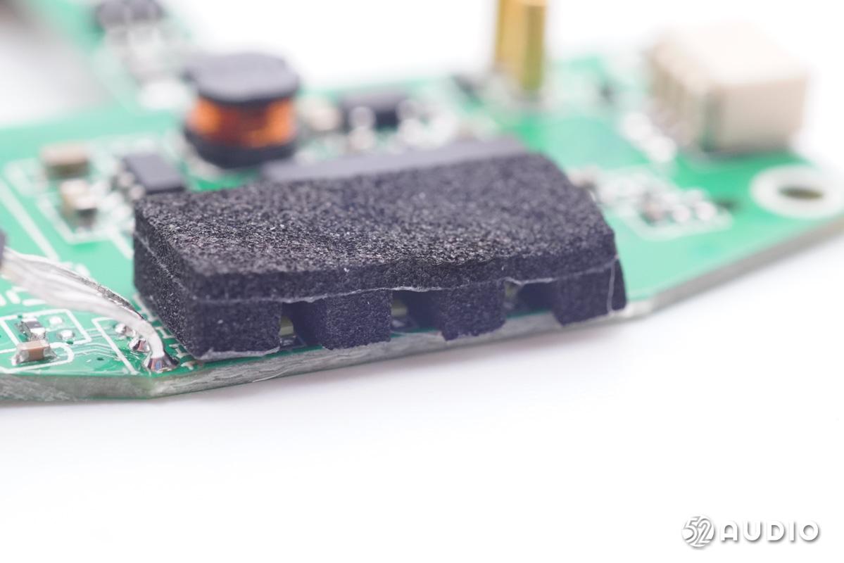 降噪真无线耳机jbl,轻量化监听耳机