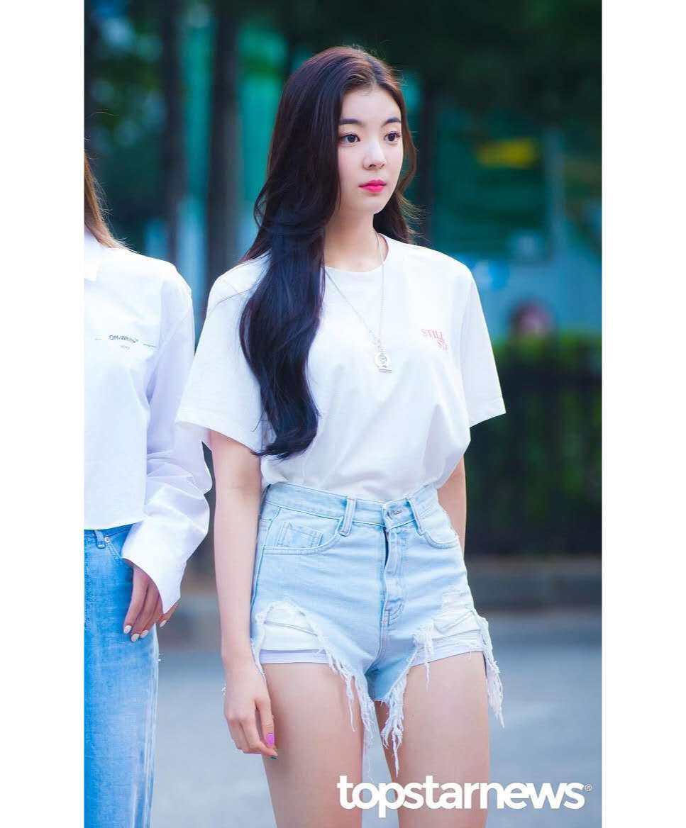 崔智秀私服搭配,崔智秀性格