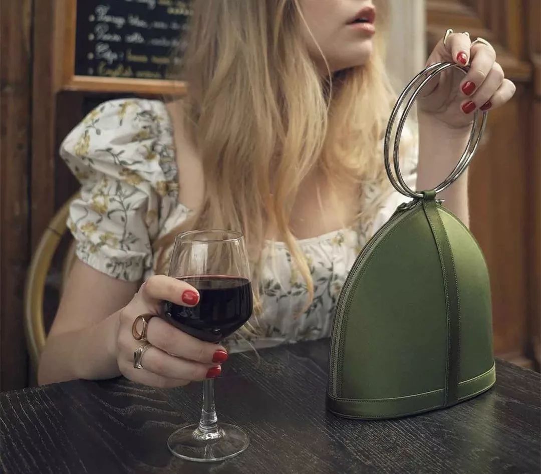 包女高级感轻奢上档次ysl,ysl腋下包轻奢小众高级感