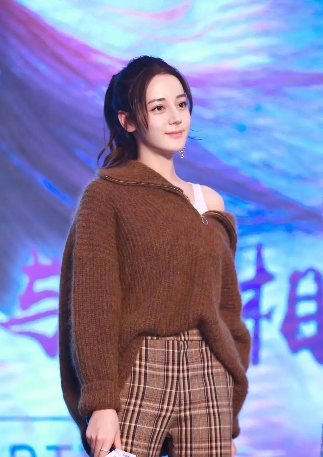 刘雯杨幂同款毛衣,刘雯和杨幂同款毛衣