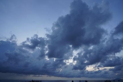 热浪岛浪中岛停泊岛哪个好,热浪岛停泊岛浪中岛