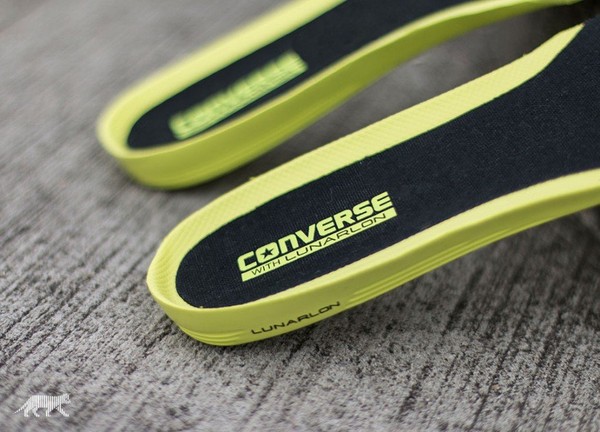 网面小白鞋发黄有妙招,小白鞋又黑又黄怎么才能清洗干净