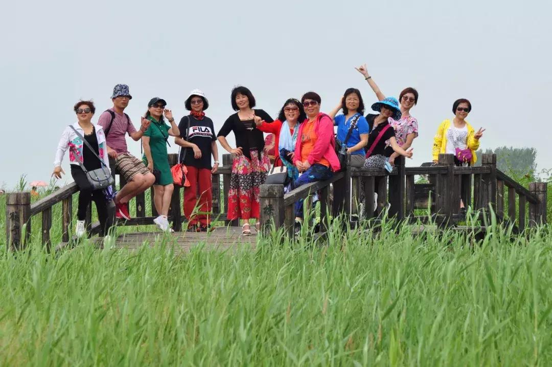 10个闺蜜沿着中俄罗斯边境自驾游,10个闺蜜结伴游中苏边境线