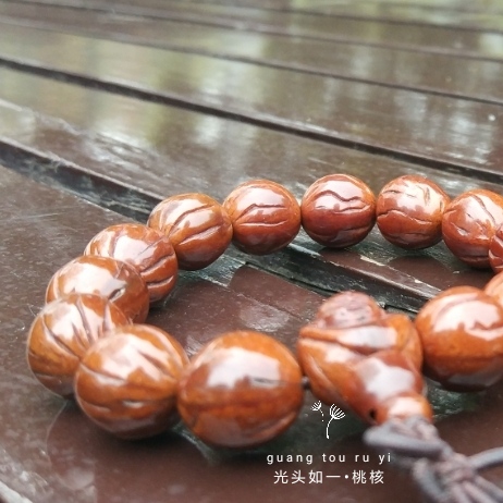 文玩桃核手串晒一晒,文玩桃核手串制作的办法