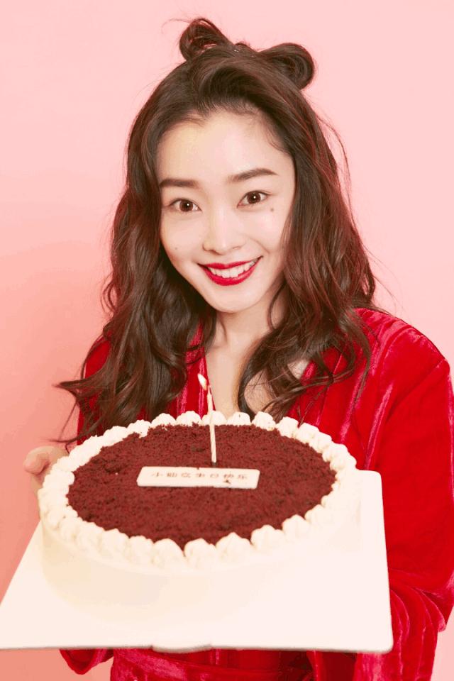 脸上有很多痣但是很好看的女生,脸上哪里有痣显好看