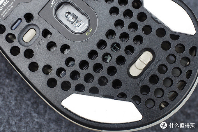 xtrfym4和xtrfym42区别,xtrfym4鼠标适合多大的手