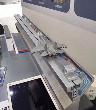 燃气弹射器与蒸汽弹射器,航母蒸汽弹射与电磁弹射比较